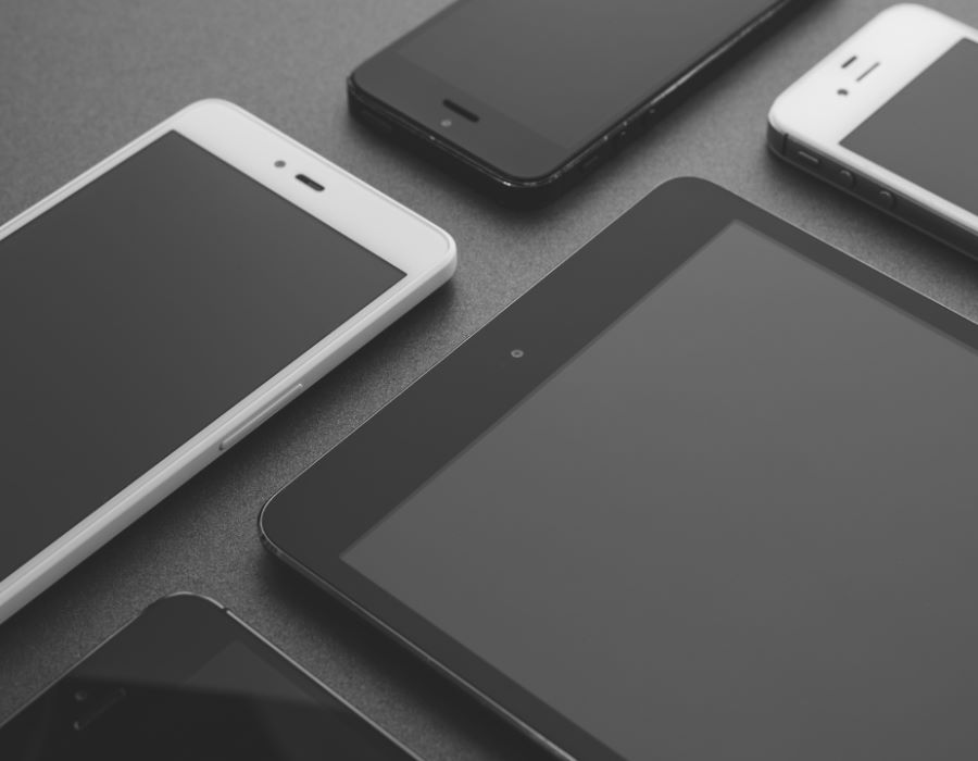 The Hidden Dangers of Social Media and Smartphones: What Every Parent Needs to Know 