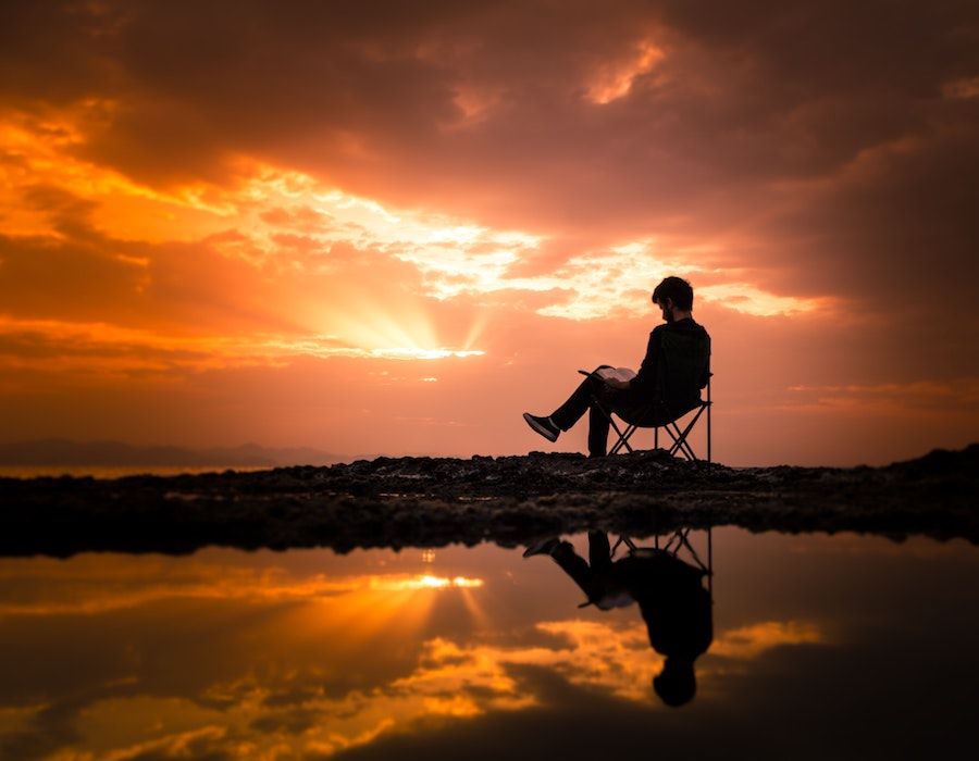 Eight Reasons Leaders Should Be Readers