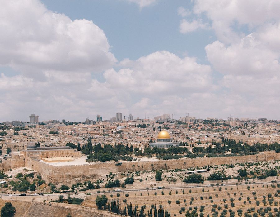 Influence Podcast: Understanding History to Preach Better at Easter