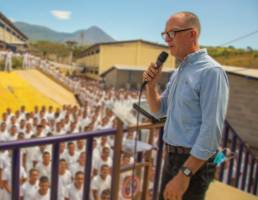 El Salvador: Remember Those In Prison