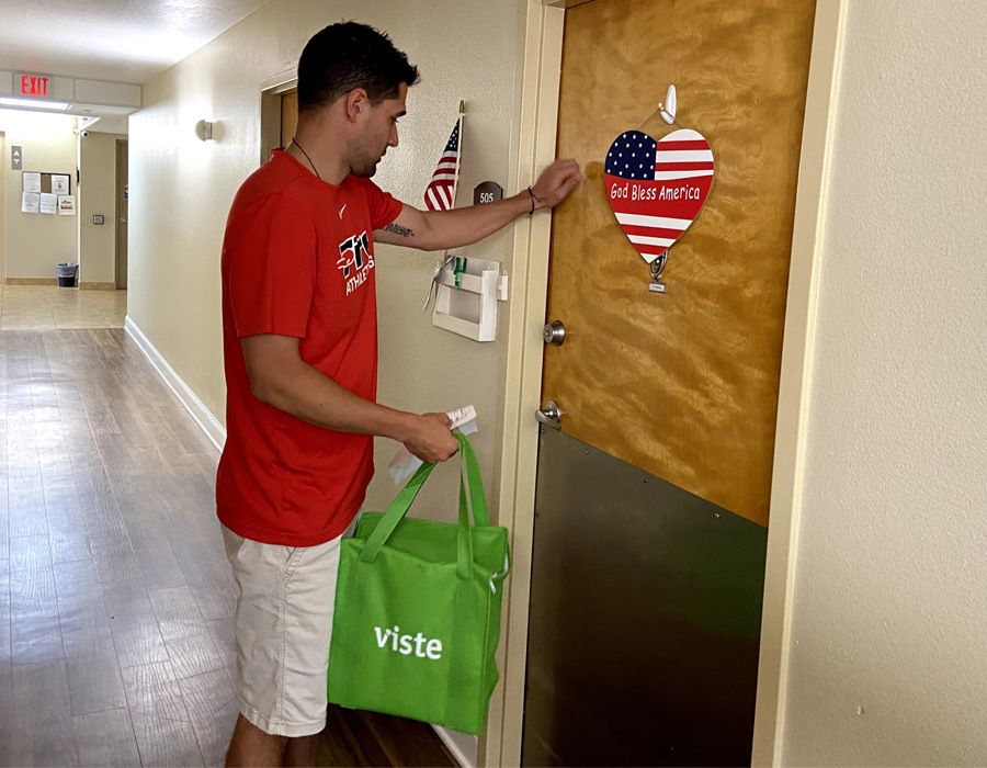 SEU Athletics Department Feeds At-Risk Elderly During Crisis