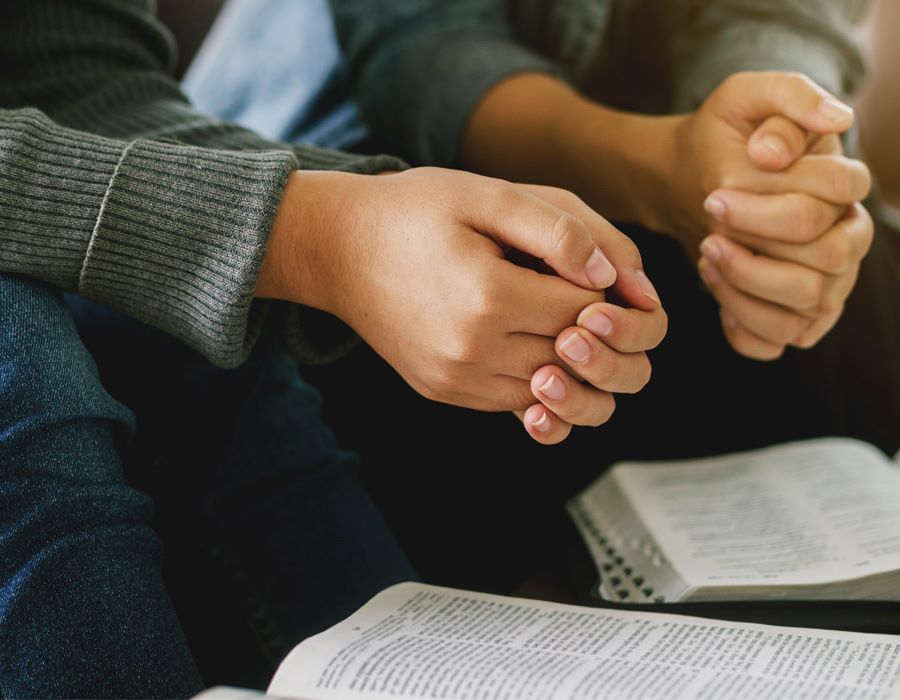 Faithful Bible Reading Makes for Stronger Christians