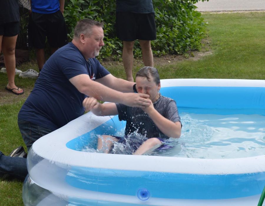 Minnesota Congregation Becomes Pentecostal