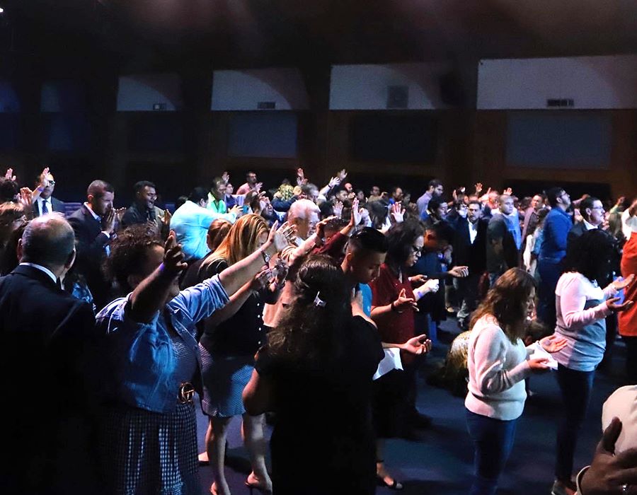 U.S. Hispanic Church Survey Confirms Beliefs, Reveals Surprises