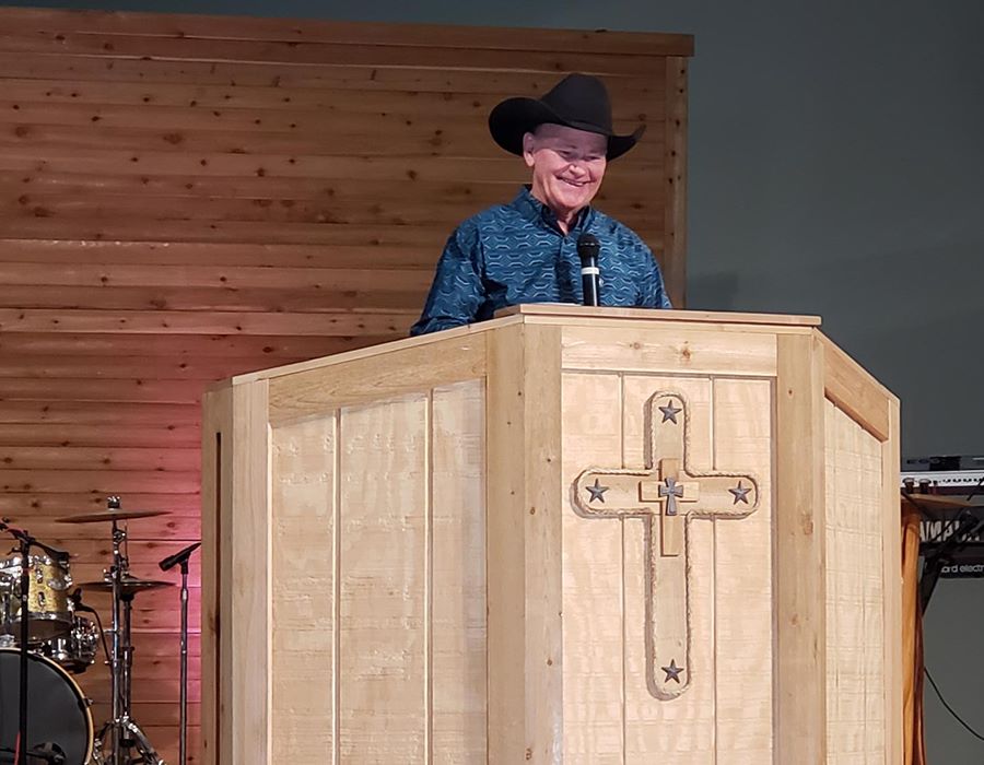 Cowboy Church Pioneer Russ Weaver Honored with Award