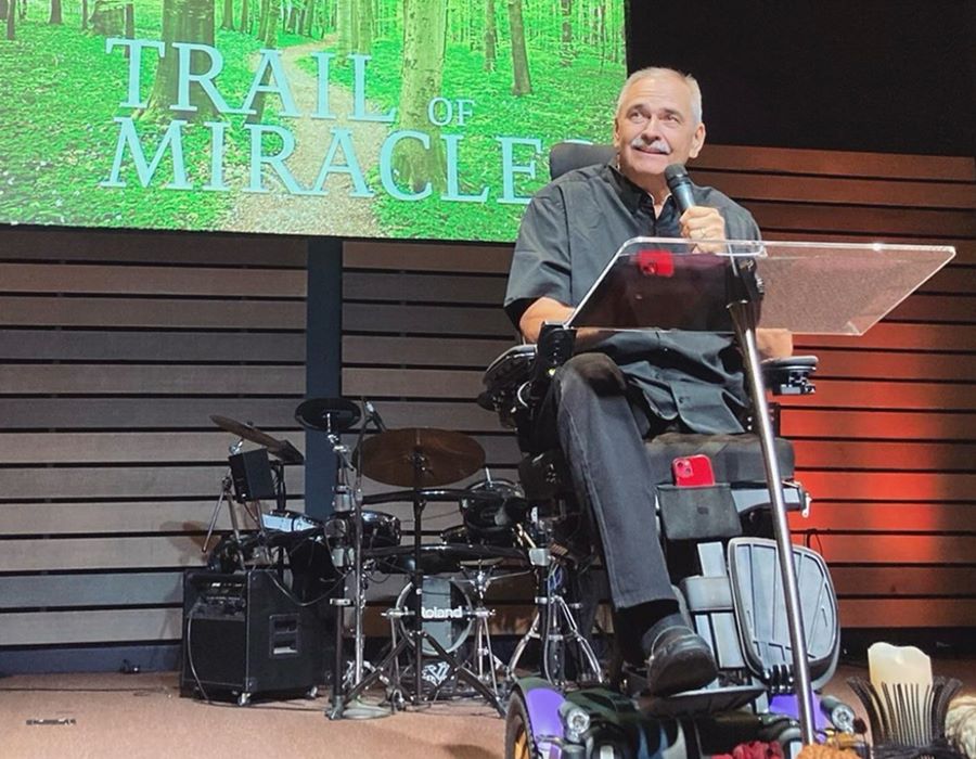 San Antonio Pastor Counts Blessings Amid Tragic Amputation