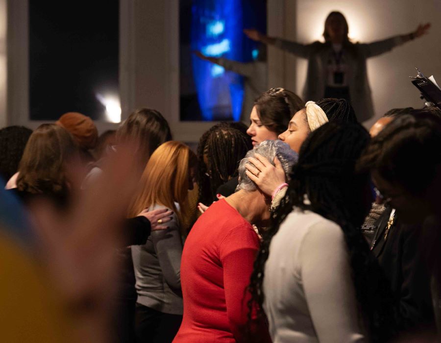 Reaching Hungarian Women and Girls for Jesus