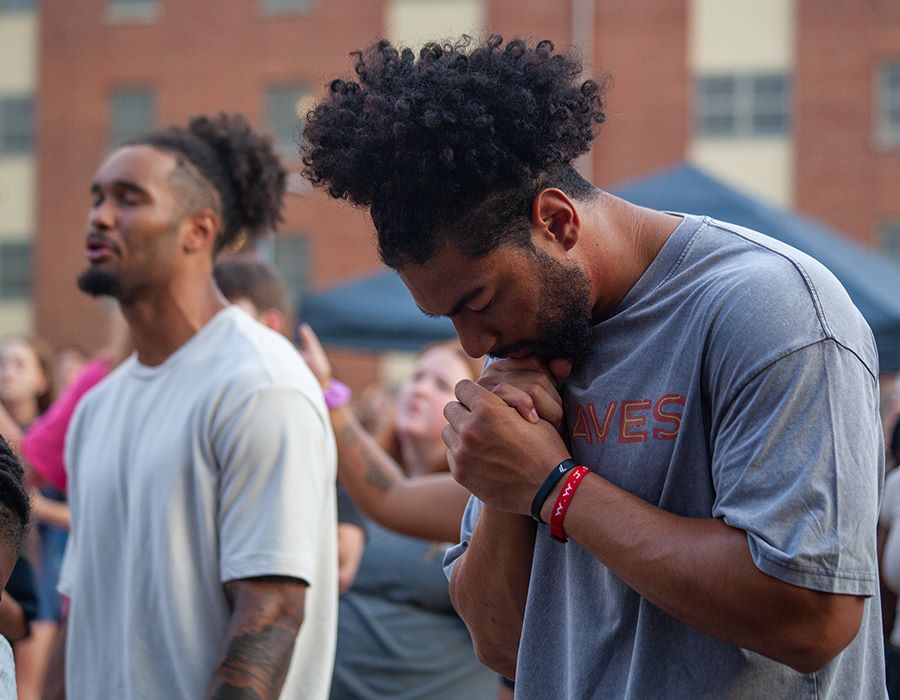 Revival Service at Ohio State University Sees Players, Ministries Partner