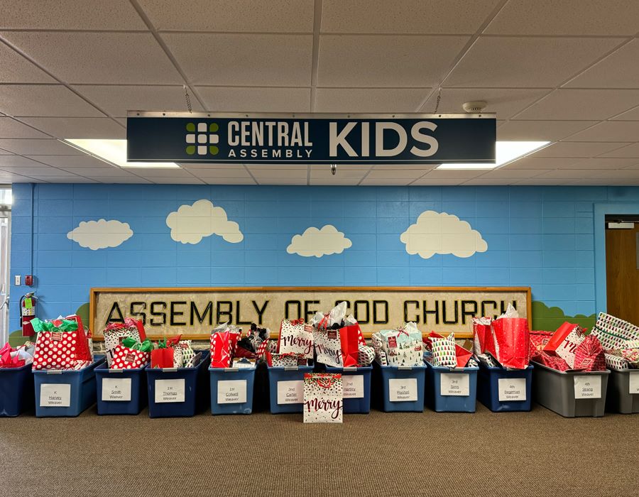 Springfield Church Blesses Local School Students and Staff with Christmas Gifts