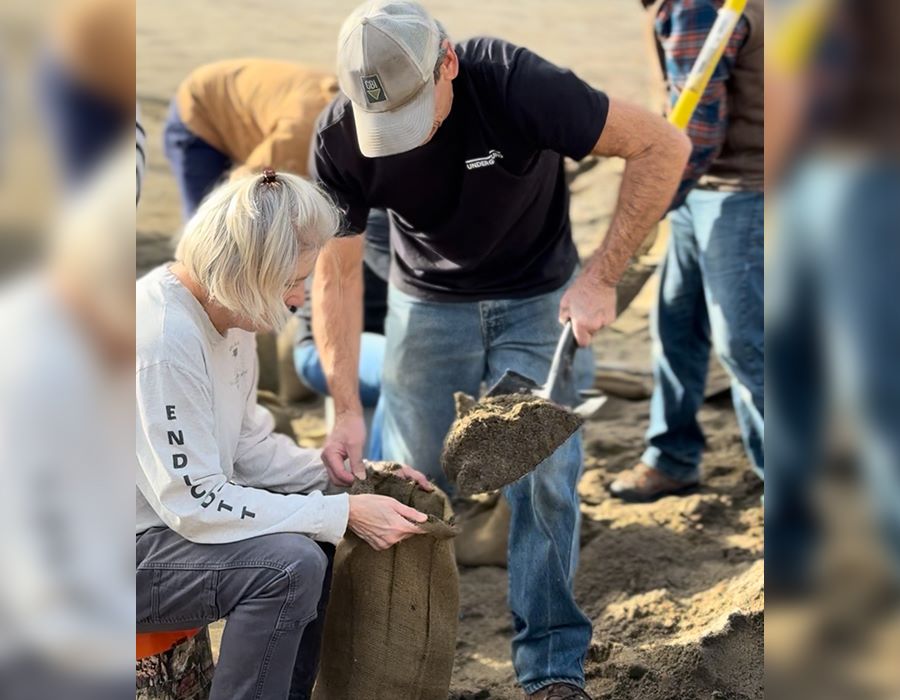 A Church of Sandbaggers Beloved by the Community