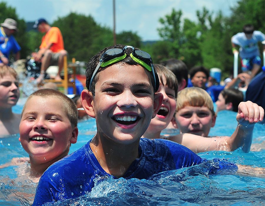 Fun, Discipleship, and Worship Abundant at 2016 Camporama