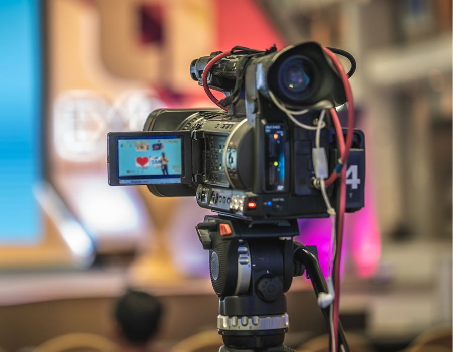 Enhanced Coverage of General Council Includes Spanish Option