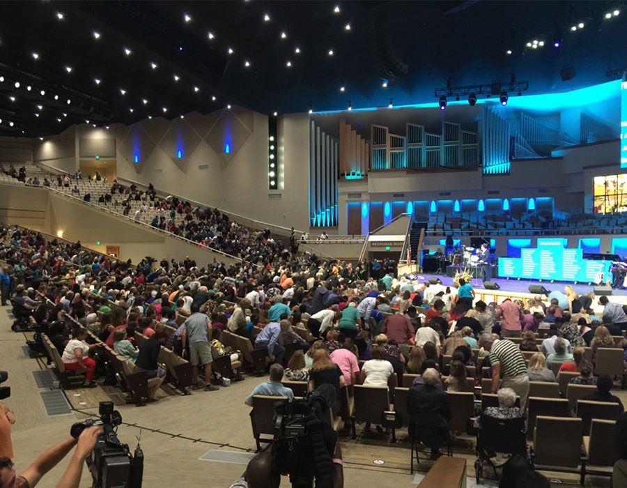 Orlando AG Church Holds Prayer Vigil for Grieving City