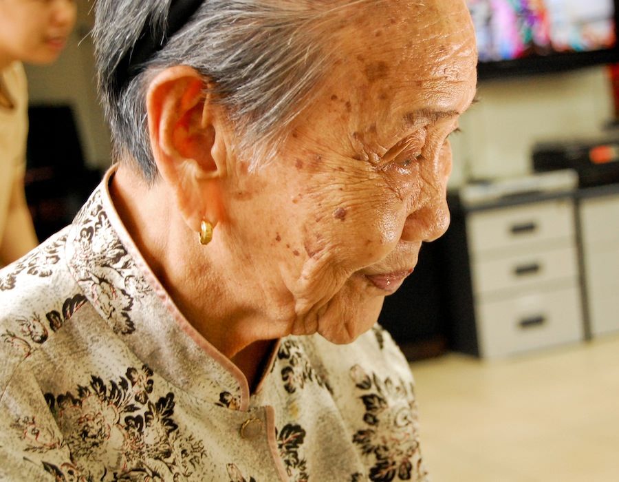 Older Christians Urged to Take Gospel Online