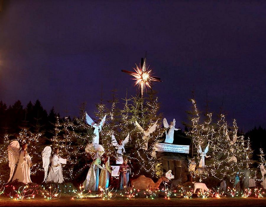 Small Church's Manger Scene Serves as Rural Outreach