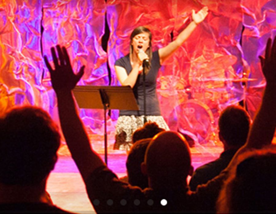 Reverse Offering Encourages Church Members to Give (Video)
