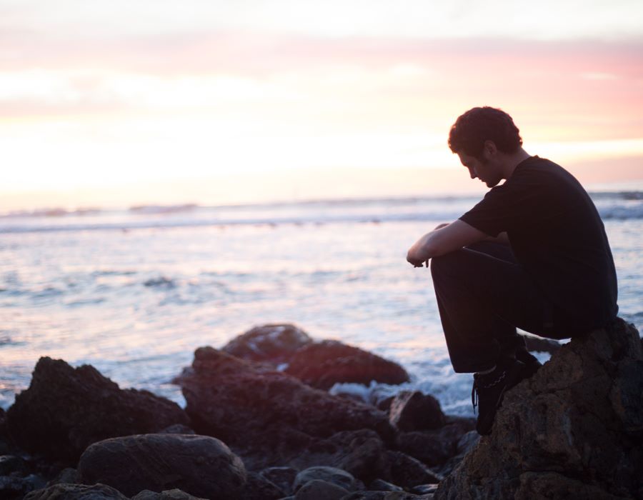 Why the Holidays Are a Challenging Time for the Depressed