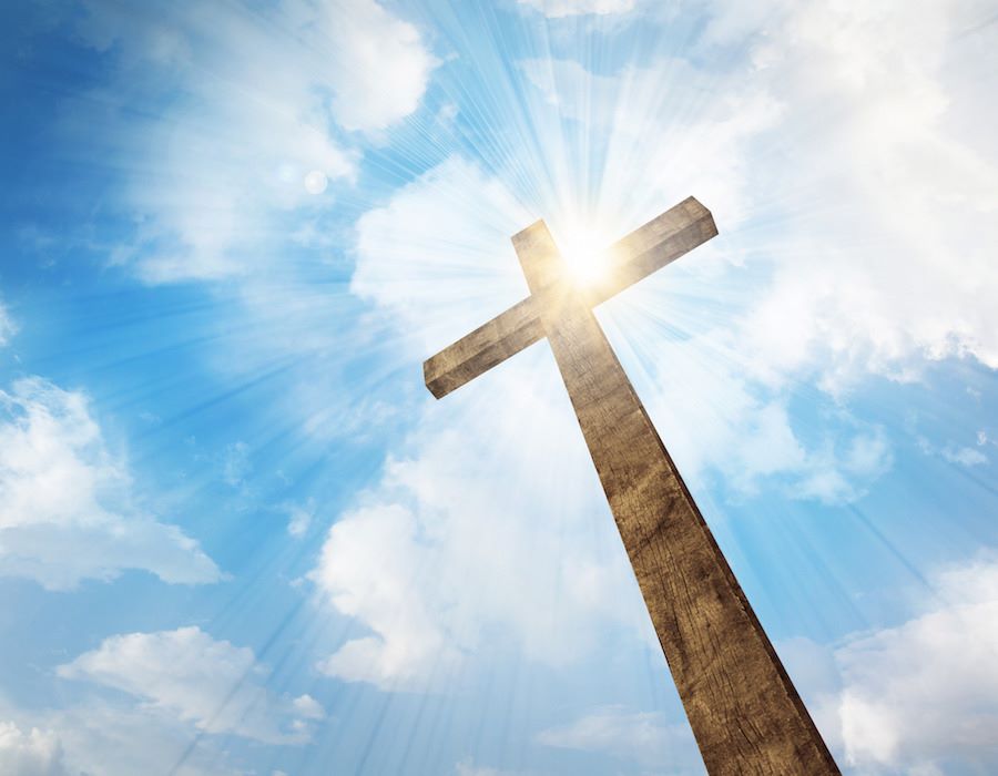 Pakistani Man Builds 140-Foot Cross