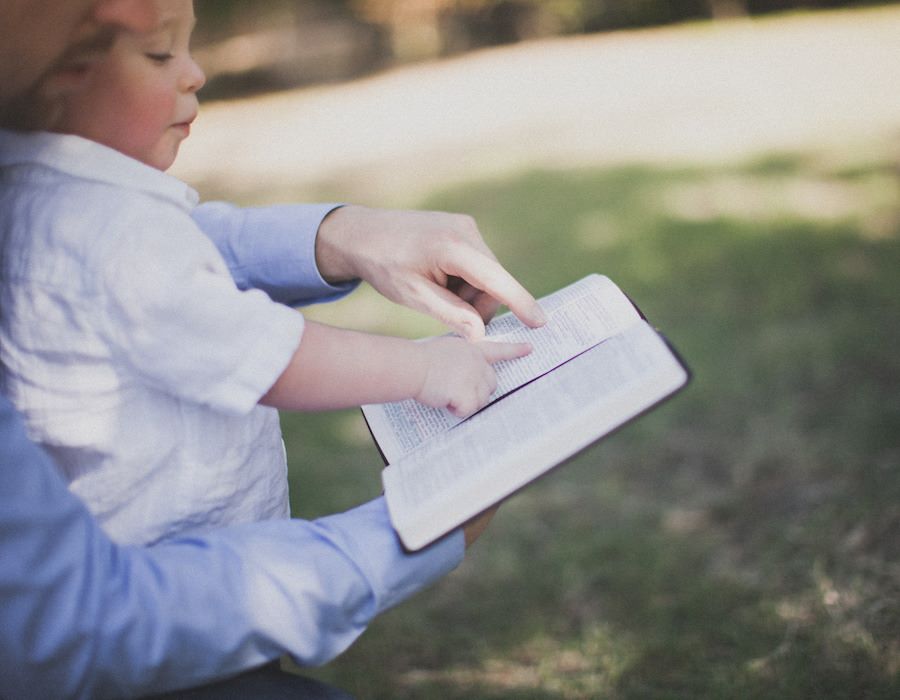 3 Reasons Parents Should Read to Their Children