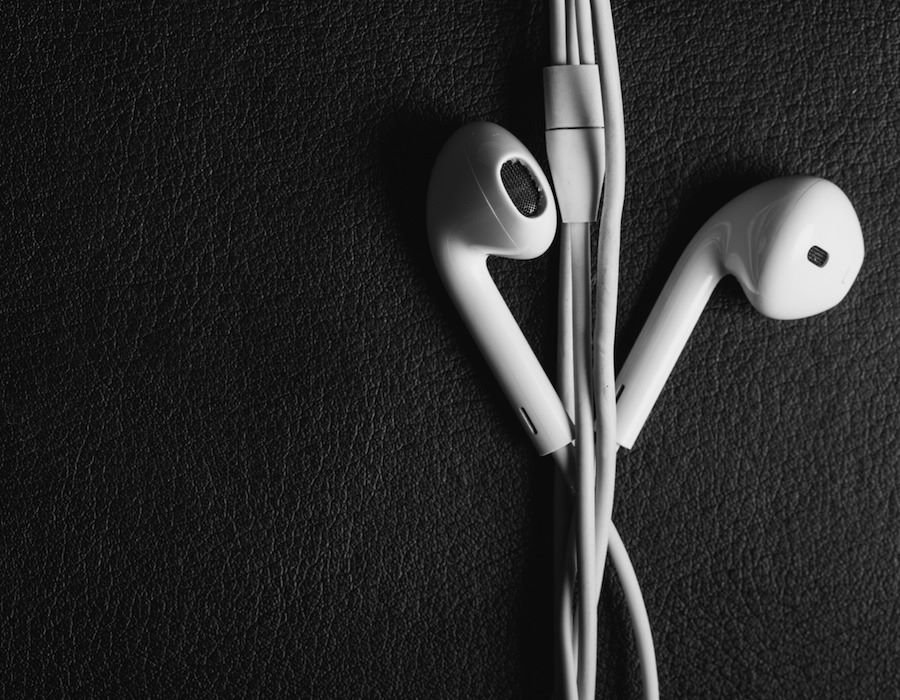 How Audio Stories Affect Our Brains