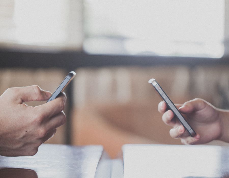 Are You the Same Person Online and Offline?