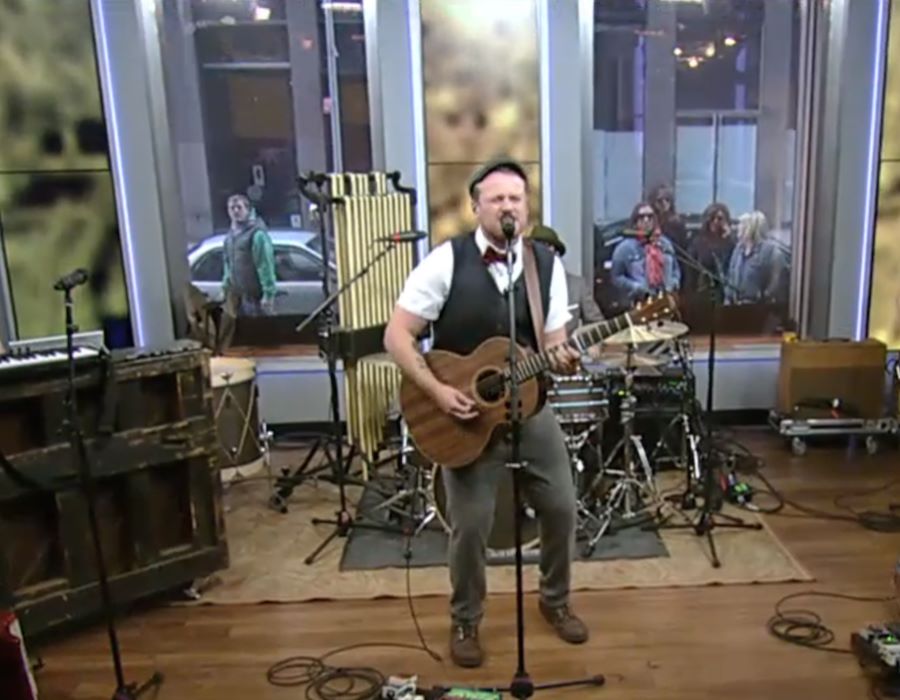 [Video] Rend Collective Performs “Giants Will Fall”